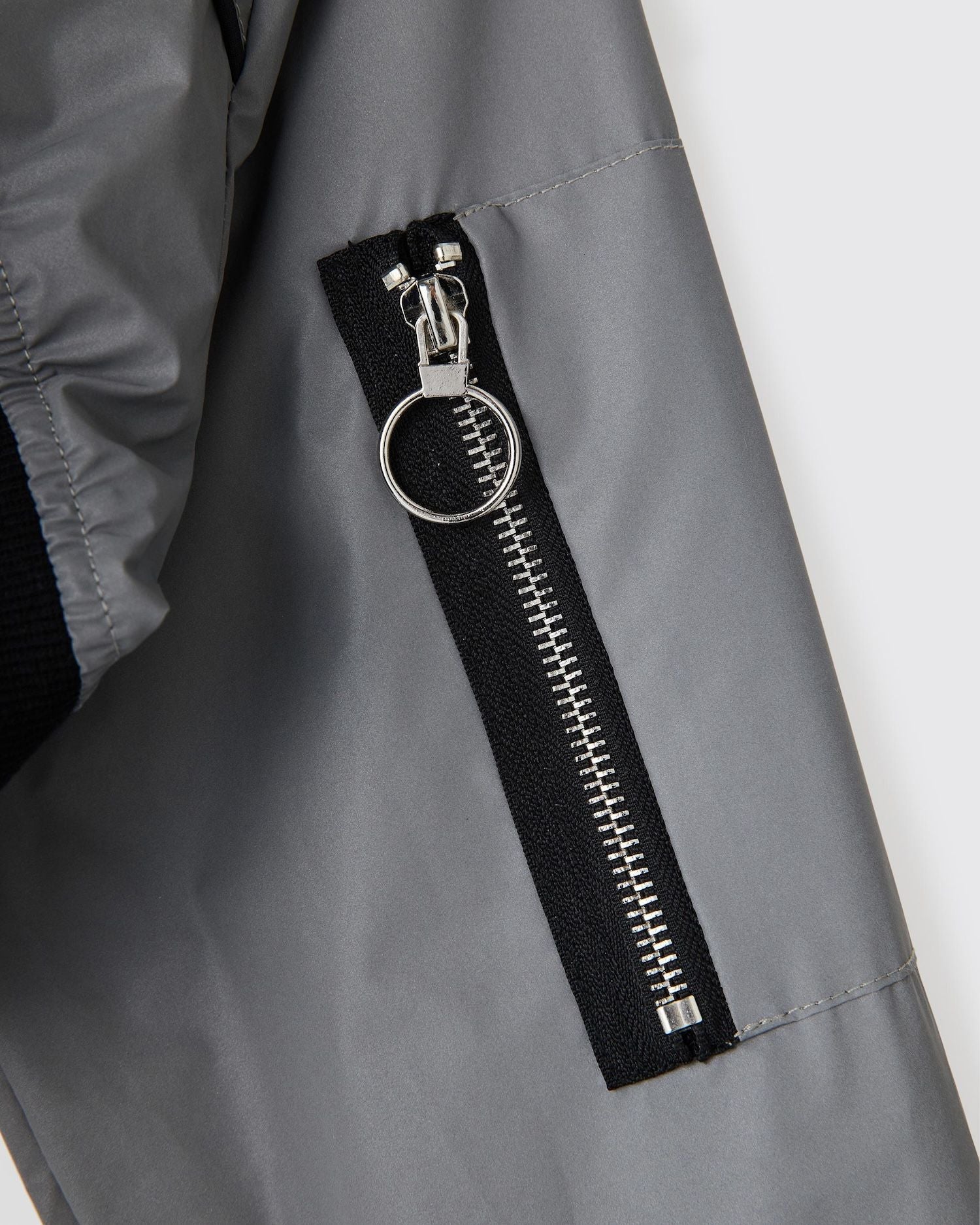 Reflector cropped blouson SLVER